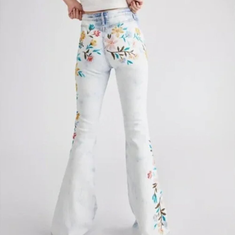 Free People High Rise Driftwood Farrah Embroidered Flare Jeans - Like New!
